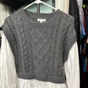 Brand new without tags, blue pepper brand new-smoke free